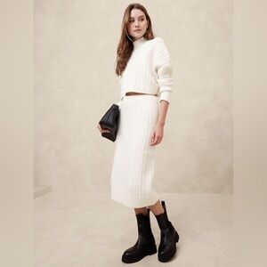 White Cable Knit cropped sweater